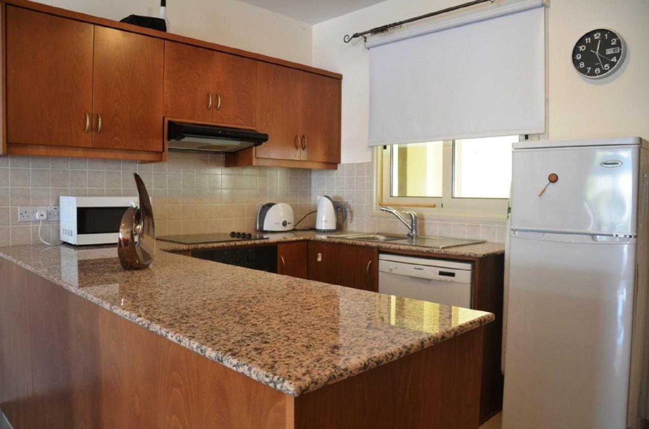Ground Floor One Bedroom Apartment B2, 3 Pools, Free Wifi Пейя Экстерьер фото