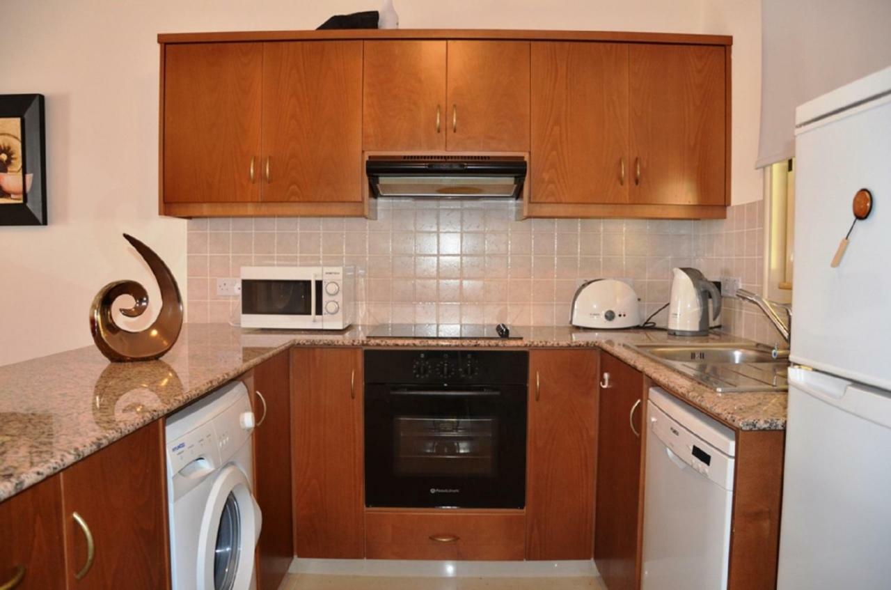 Ground Floor One Bedroom Apartment B2, 3 Pools, Free Wifi Пейя Экстерьер фото