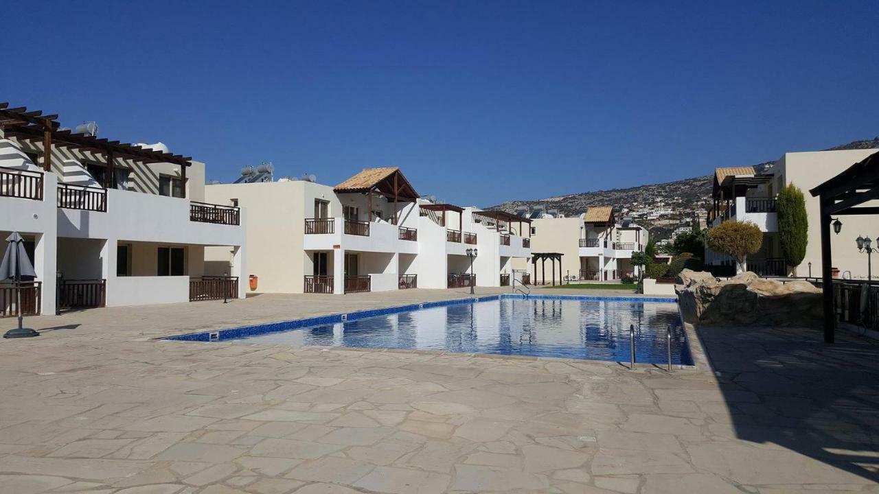 Ground Floor One Bedroom Apartment B2, 3 Pools, Free Wifi Пейя Экстерьер фото